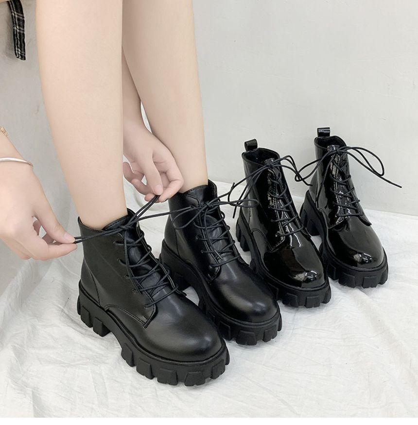 black lace up boots platform
