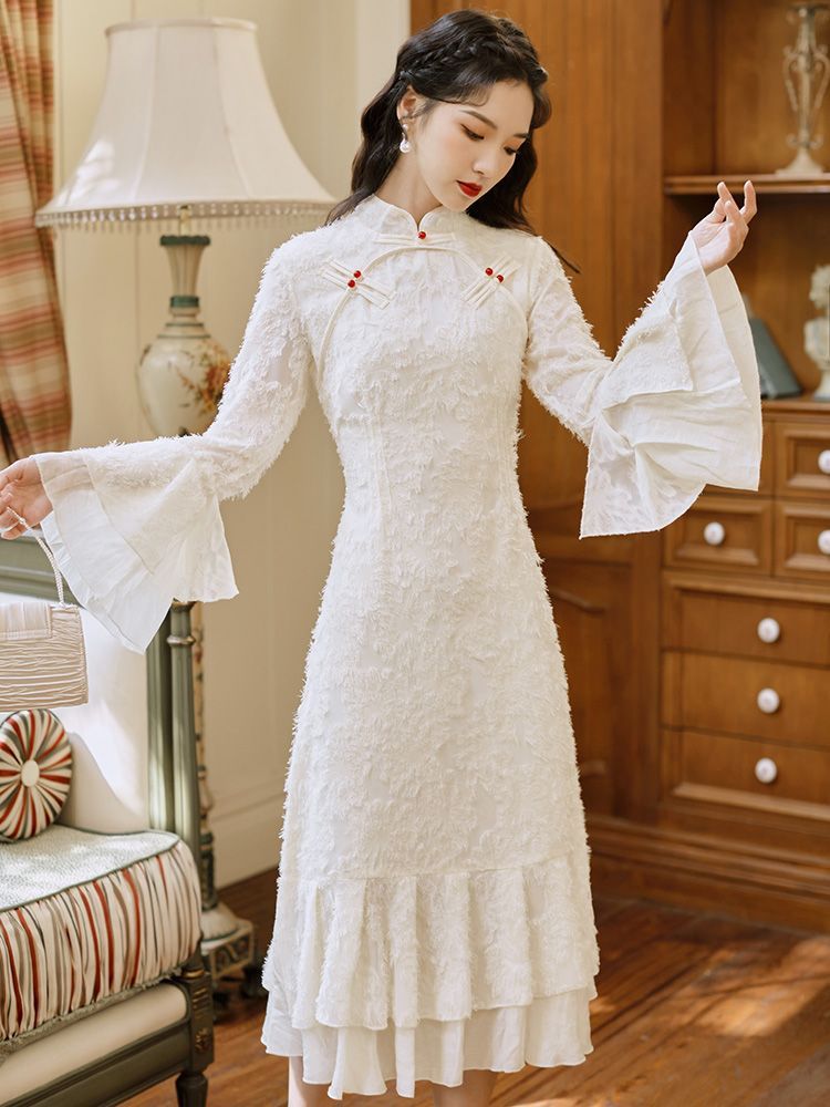 french village - 喇叭袖流苏蕾丝旗袍