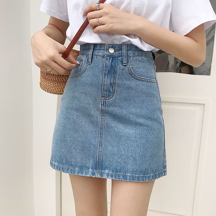 slim fit denim skirt