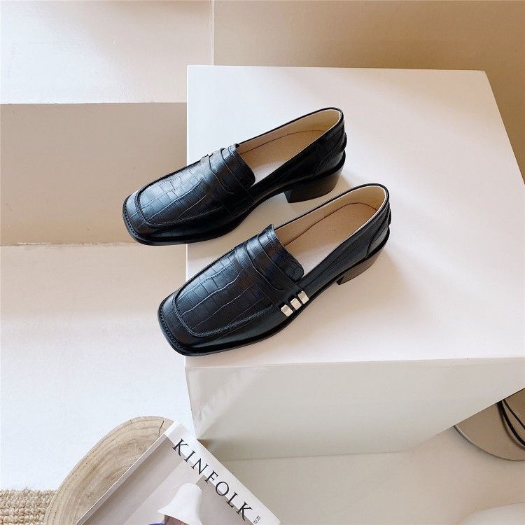 Gillaro Genuine Leather Block-Heel Loafers | YesStyle