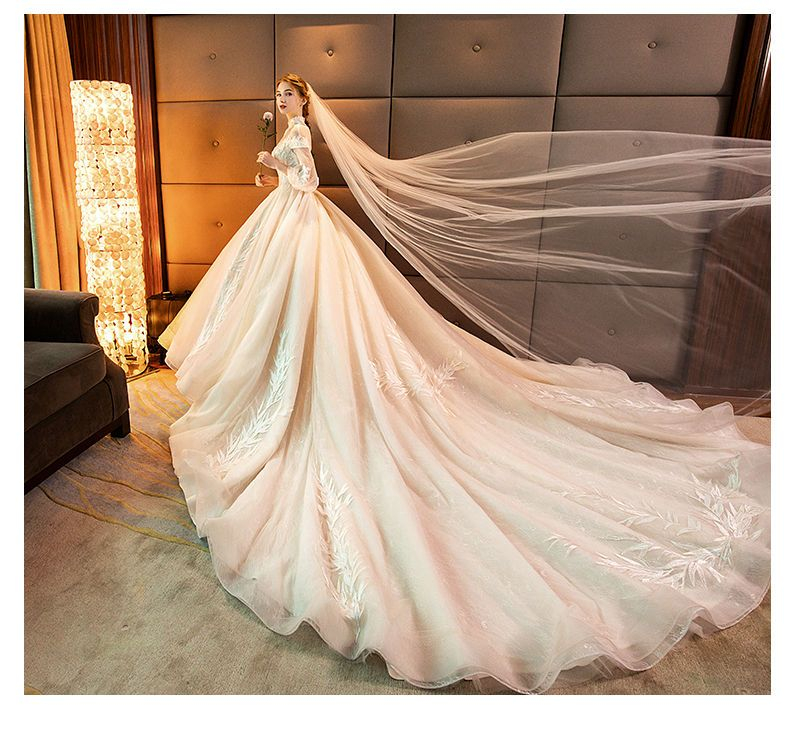 balloon sleeve wedding gown