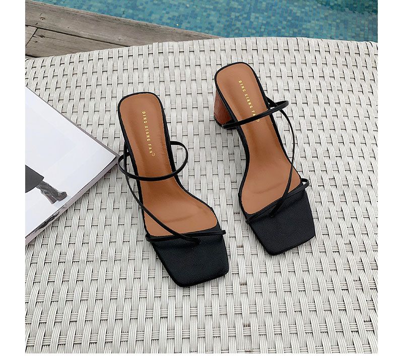 Block Heel Thong Sandals with Platform Sole for Effortless Elegance