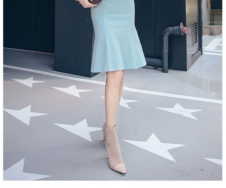 cape jasmine - 纯色长袖v领鱼尾连衣裙