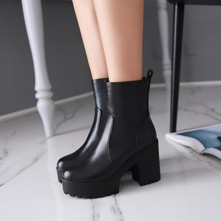 Shoes Galore Chunky-Heel Platform Short Boots | YesStyle