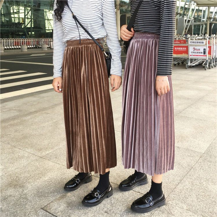 accordion pleated skirt