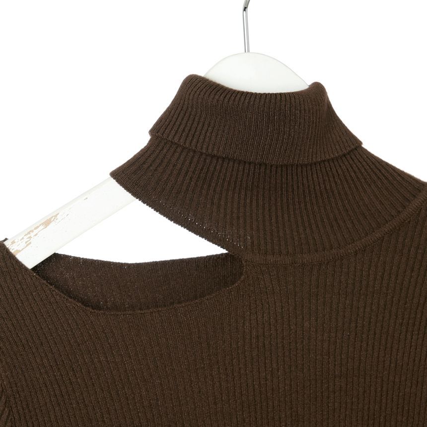 Off-Shoulder Turtleneck Plain Knit Top