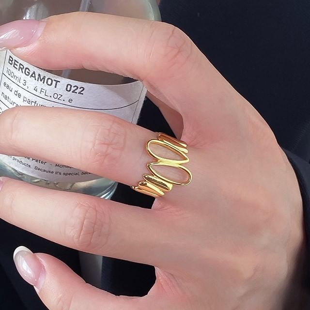 A-ROCH-925 Sterling Silver Hollow Ring
