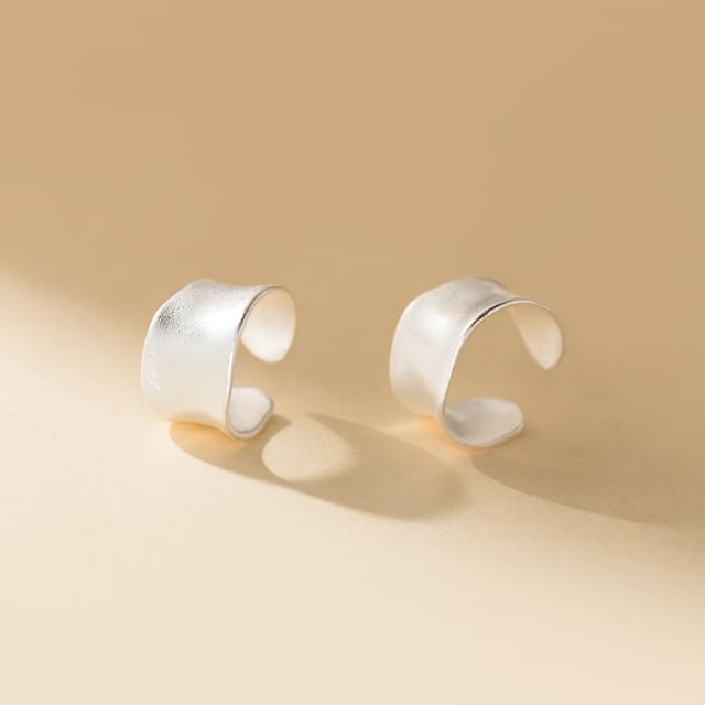 A-ROCH-925 Sterling Silver Irregular Ear Cuff