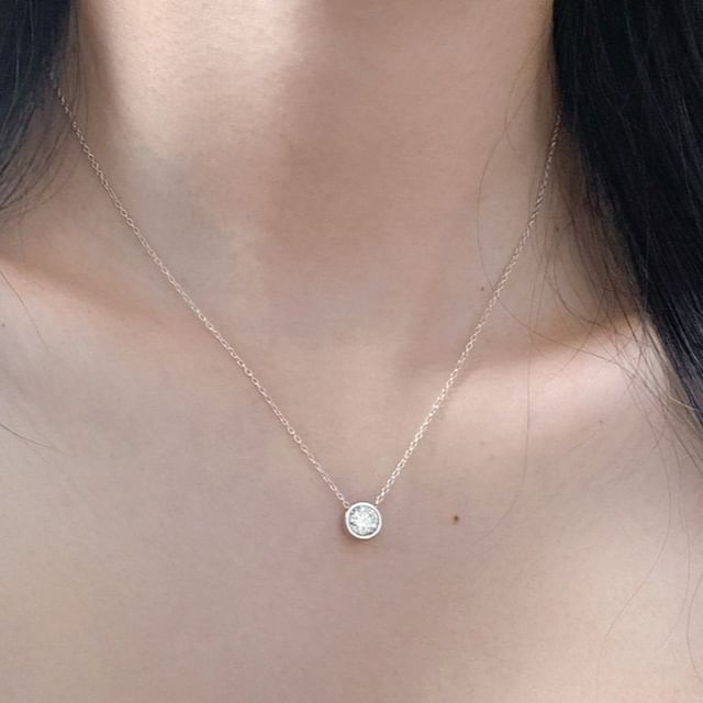 A-ROCH-925 Sterling Silver Rhinestone Bezel Setting Pendant Necklace