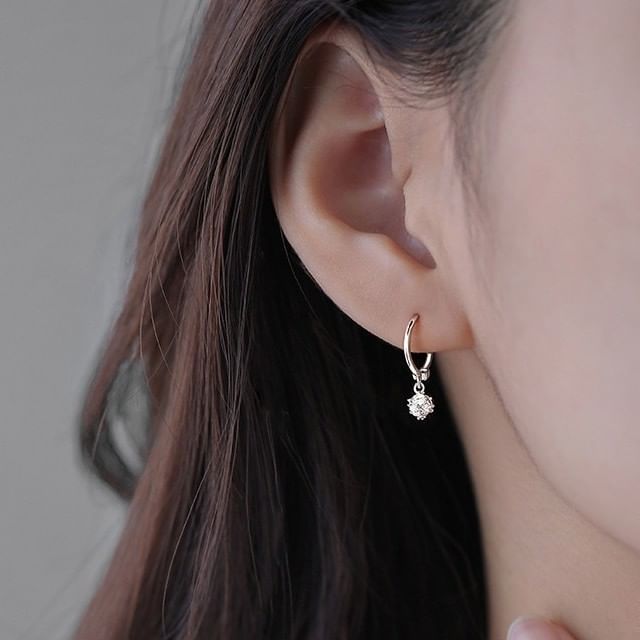 A-ROCH-925 Sterling Silver Rhinestone Drop Huggie Earring