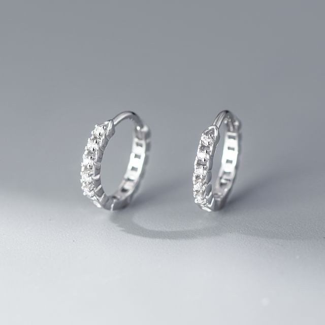 A-ROCH-925 Sterling Silver Rhinestone Hoop Earring