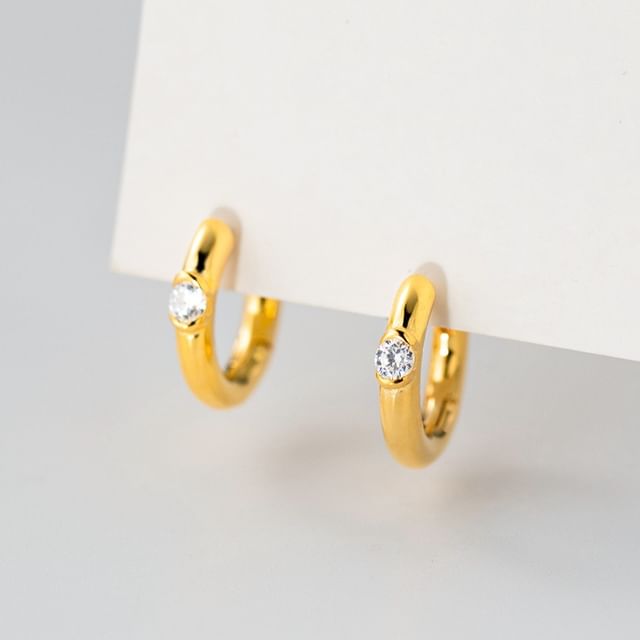 A-ROCH-925 Sterling Silver Rhinestone Huggie Earring