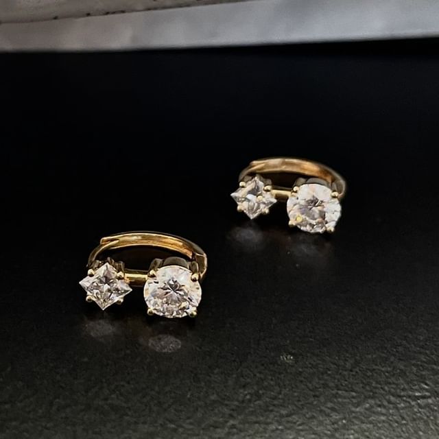 A-ROCH-925 Sterling Silver Rhinestone Leverback Earring