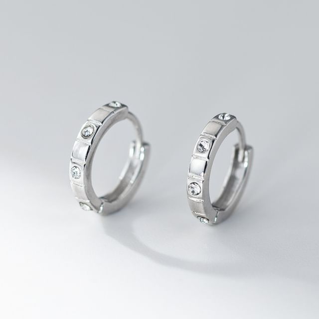 A-ROCH-925 Sterling Silver Rhinestone Leverback Hoop Earring