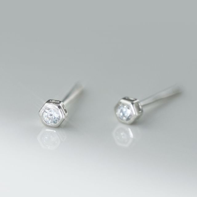 A-ROCH-925 Sterling Silver Rhinestone Stud Earring