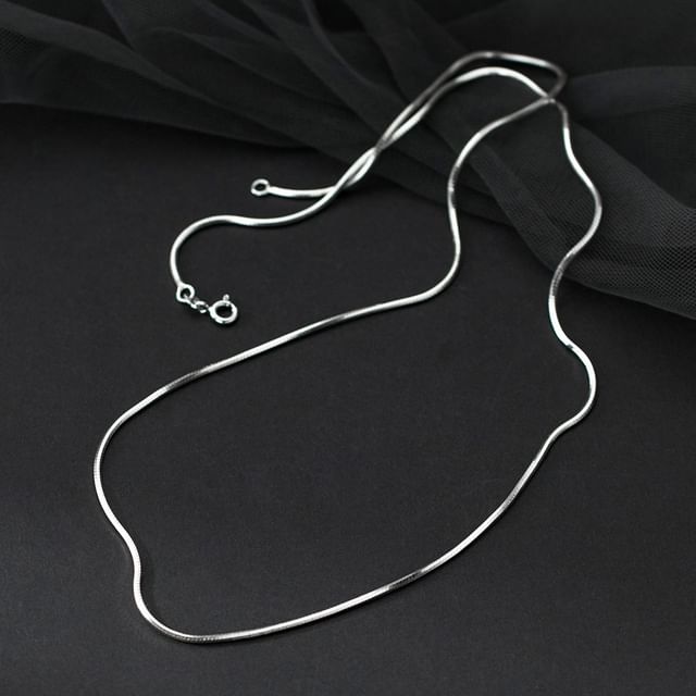 A-ROCH-925 Sterling Silver Snakebone Necklace