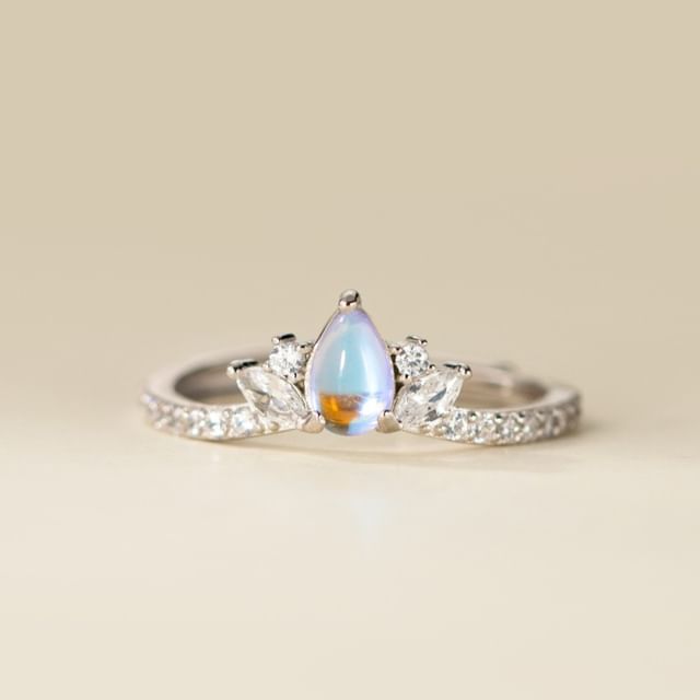 A-ROCH-925 Sterling Silver Teardrop Crown Rhinestone Open Ring