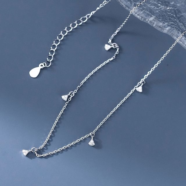 A-ROCH-925 Sterling Silver Triangle Fringed Station Choker