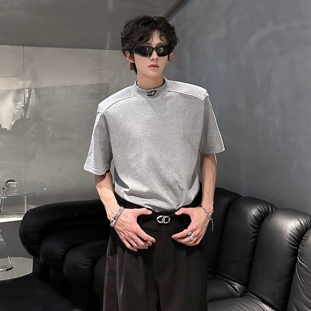 Adothuiastic-Short Sleeve High Neck Logo T-Shirt
