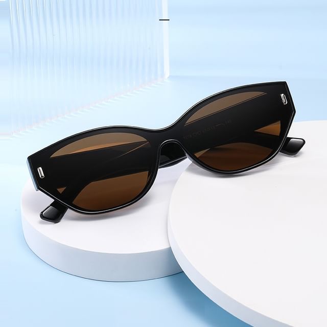 Aisyi-Cat Eye Thick Frame Sunglasses