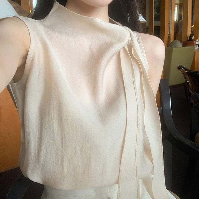 Alfie-Sleeveless Tie-Neck Plain Blouse