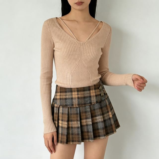 Allinya-Long-Sleeve V-Neck Plain Ribbed Knit Top