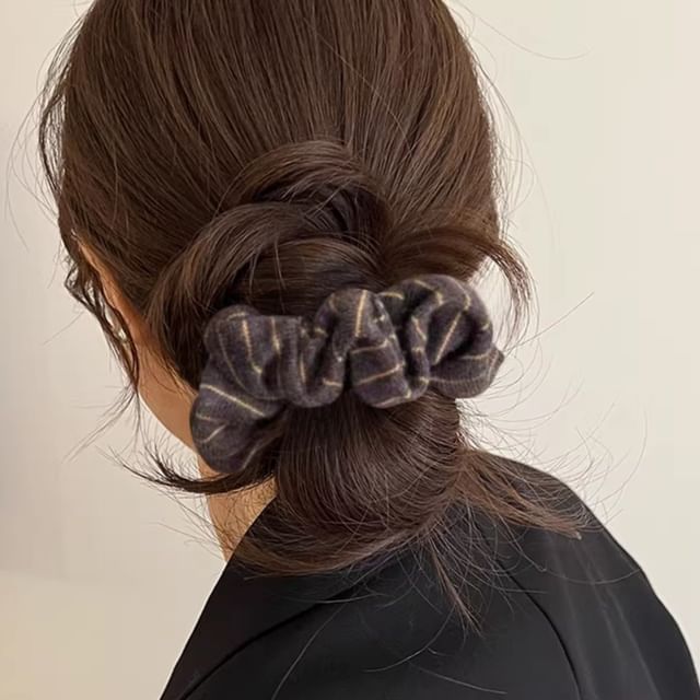 Allyrinta-Pinstriped Scrunchie Hair