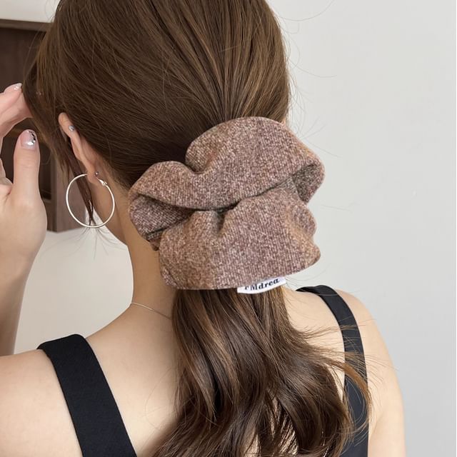 Allyrinta-Plain Fabric Scrunchie