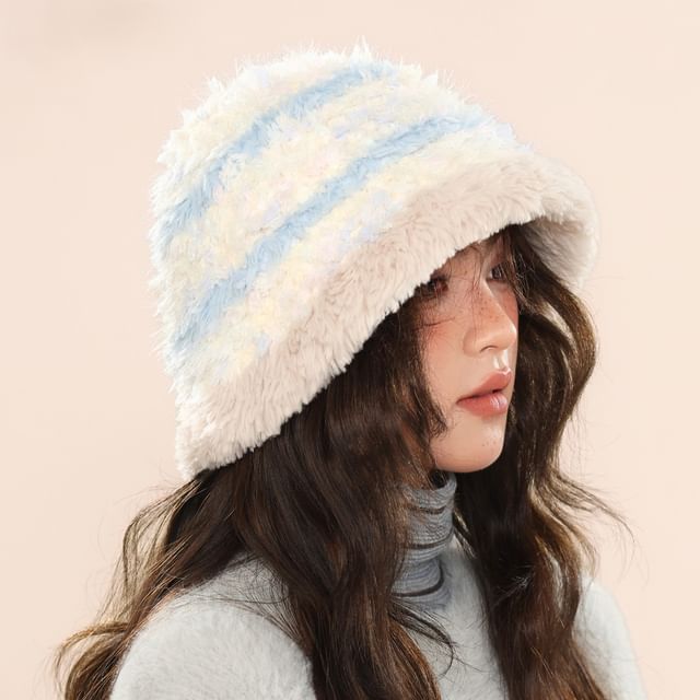 Amandier-Melange Fluffy Bucket Hat