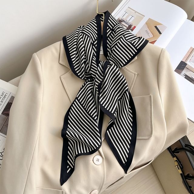Amandier-Striped Light Scarf