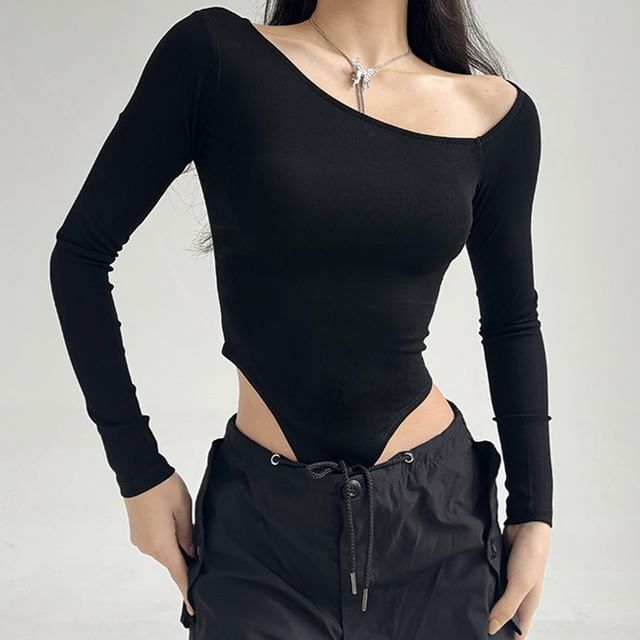 Amyway-Long Sleeve Asymmetrical Neck Plain Bodysuit Top
