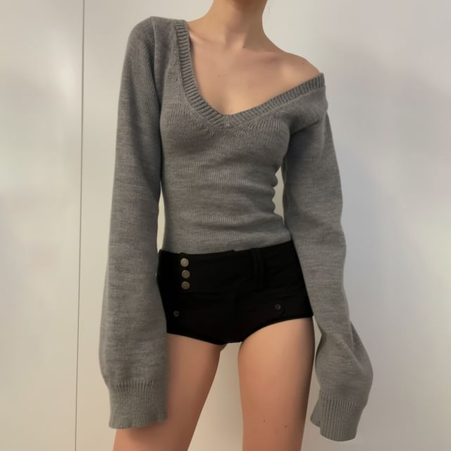Amyway-Long-Sleeve V-Neck Plain Sweater