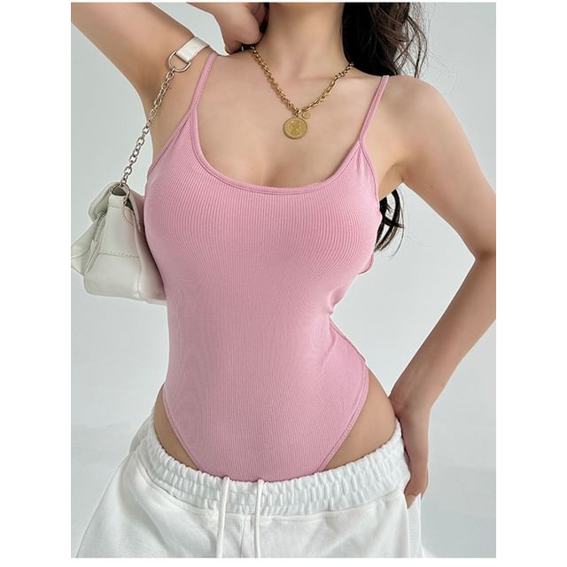 Amyway-Spaghetti Strap Scoop Neck Plain Ribbed Open Back Bodysuit Top
