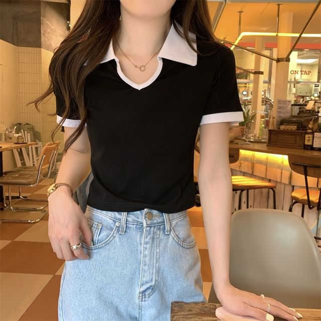 ANORA-Short Sleeve Collared V-Neck Two Tone Top