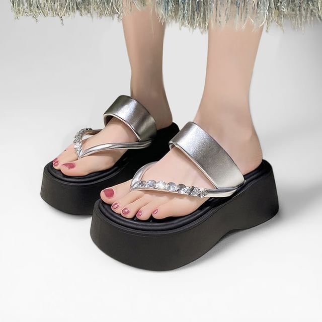 Anran-Faux Leather Rhinestone Accent Platform Flip Flops