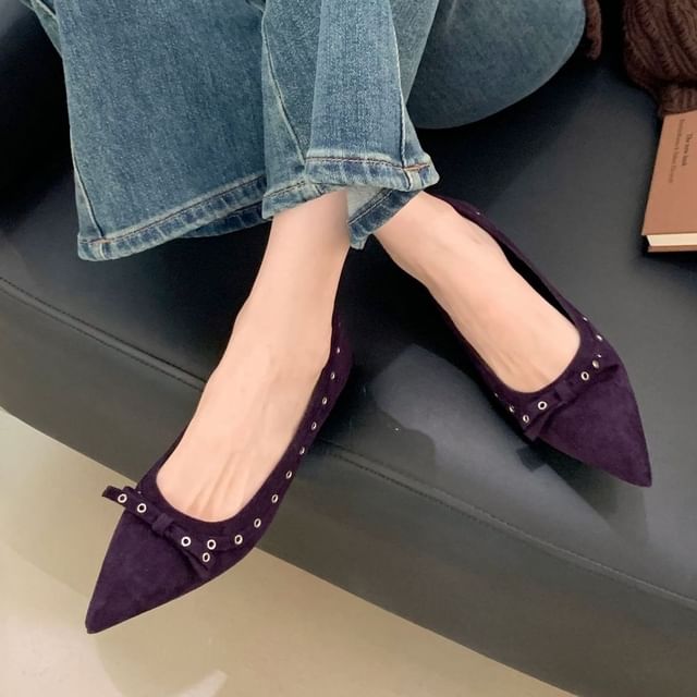 Anran-Grommet Pointed Flats