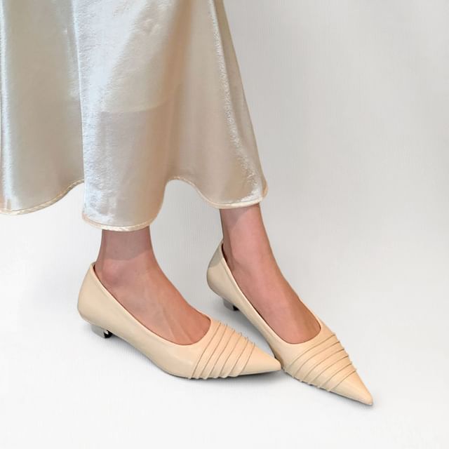 Anran-Kitten Heel Pointed Toe Plain Faux Leather Pumps