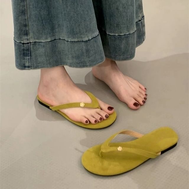 Anran-Metal Accent Flat Flip Flops