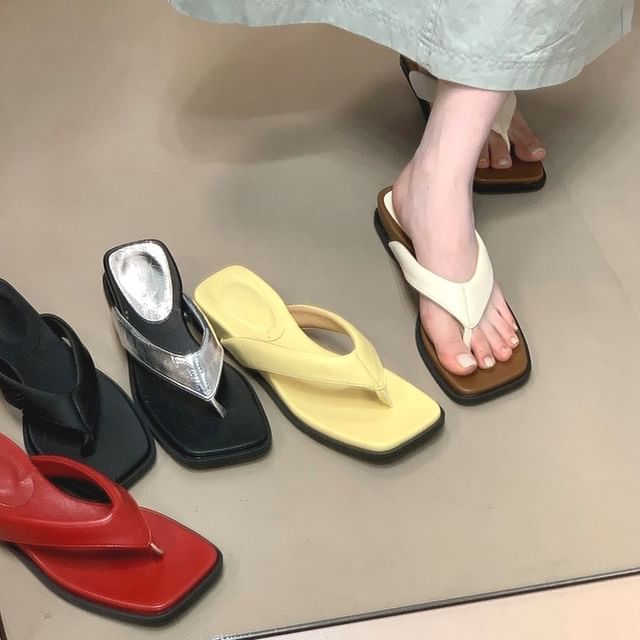 Anran-Square Toe Platform Flip Flops