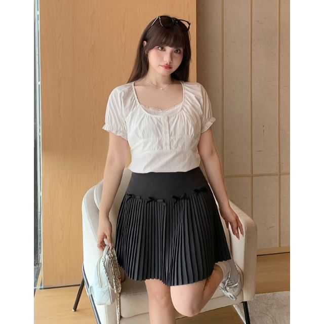 Appelsin-Puff Sleeve Square-Neck Plain Ruffled-Trim Blouse