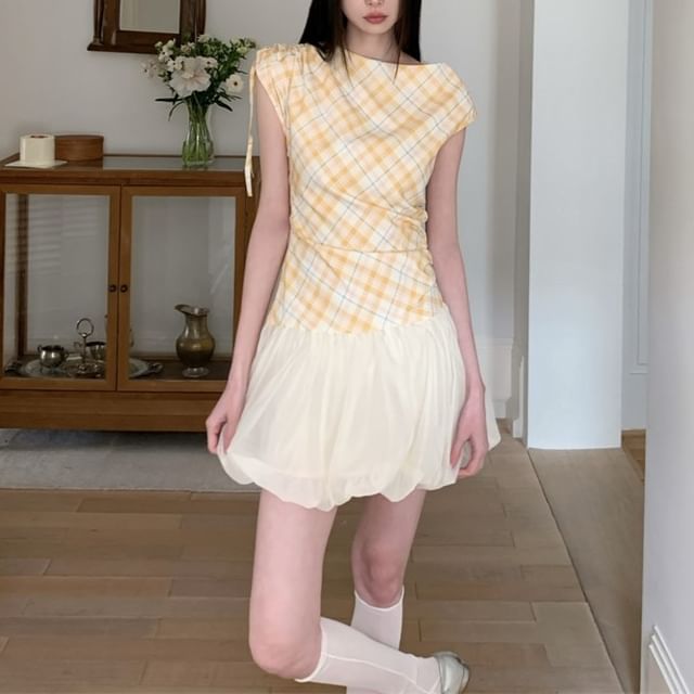 Arabesquito-Cap-Sleeve Boat Neck Plaid Drawstring Ruched Bubble Hem Mini A-Line Dress