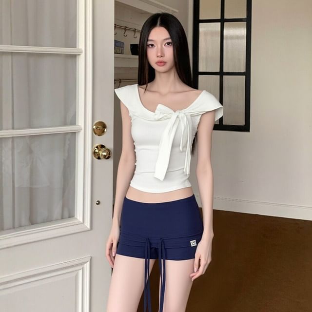 Arabesquito-Cap-Sleeve Plain Crop Top Hot Pants