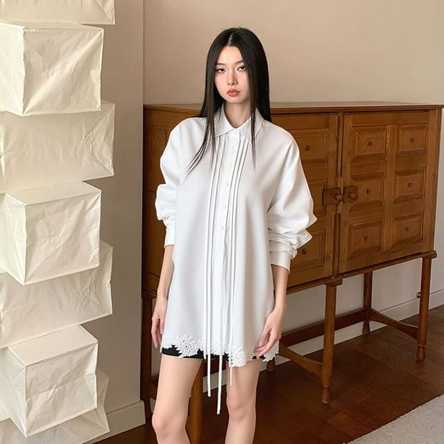 Arabesquito-Long-Sleeve Lace Panel Button-Up Tunic Shirt