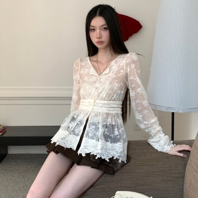 Arabesquito-Long-Sleeve V-Neck Lace Top