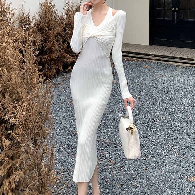 Arabesquito-Mock Two-Piece Long-Sleeve Halter V-Neck Plain Twisted Midi Sheath Knit Dress