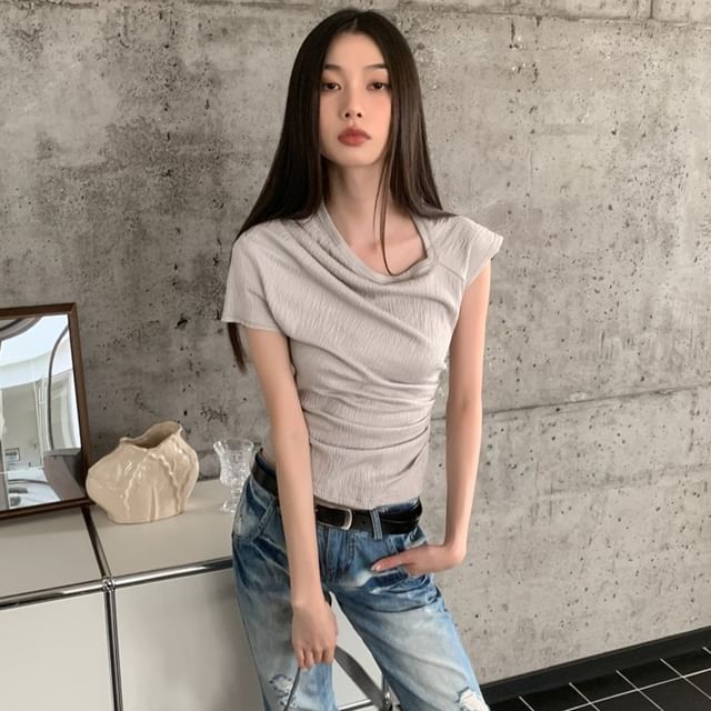 Arabesquito-Short Sleeve Cowl Neck Plain Ruched Top