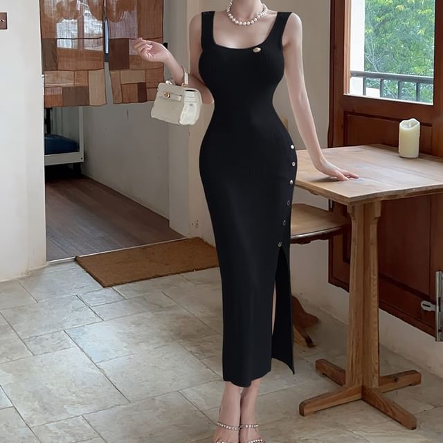 Arabesquito-Sleeveless Square Neck Plain Button Slit Ribbed Knit Maxi Sheath Dress