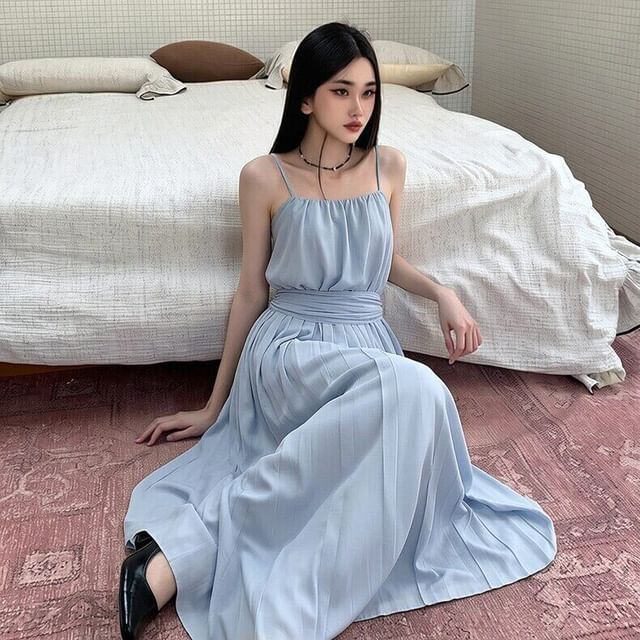 Arabesquito-Spaghetti Strap Plain Maxi A-Line Dress