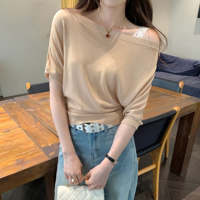 Asiris-34-Sleeve Off-Shoulder Plain Crop Knit Top