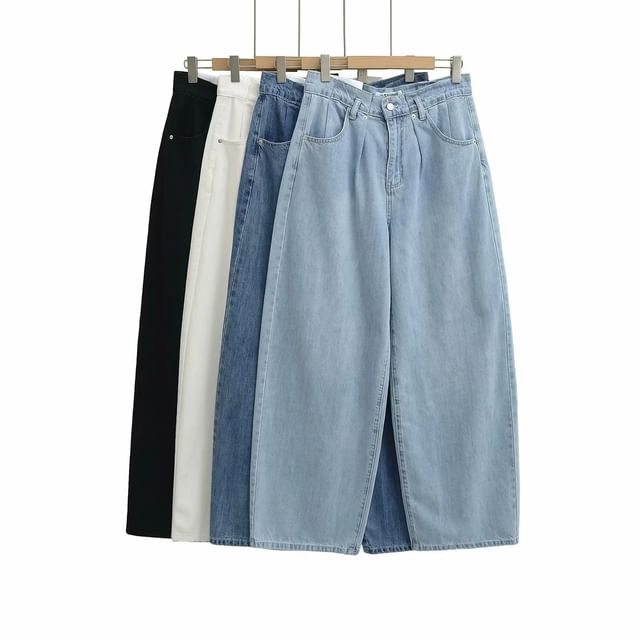 Asiris-High Rise Washed Barrel Jeans
